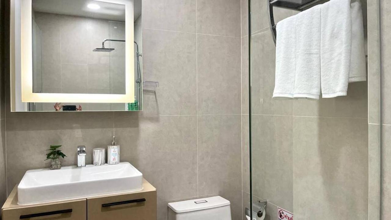 B301 Seaview Three Beds, Two Baths At *