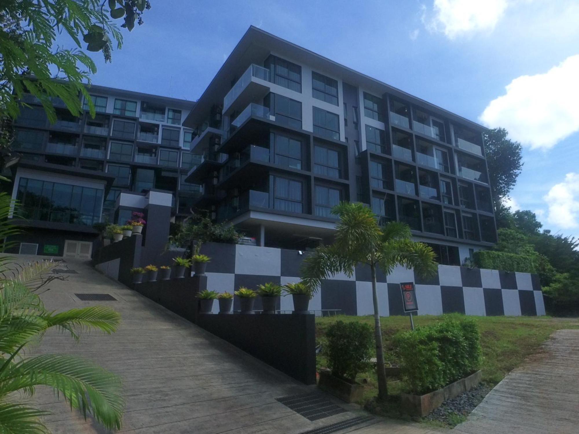 B301 Seaview Three Beds, Two Baths At