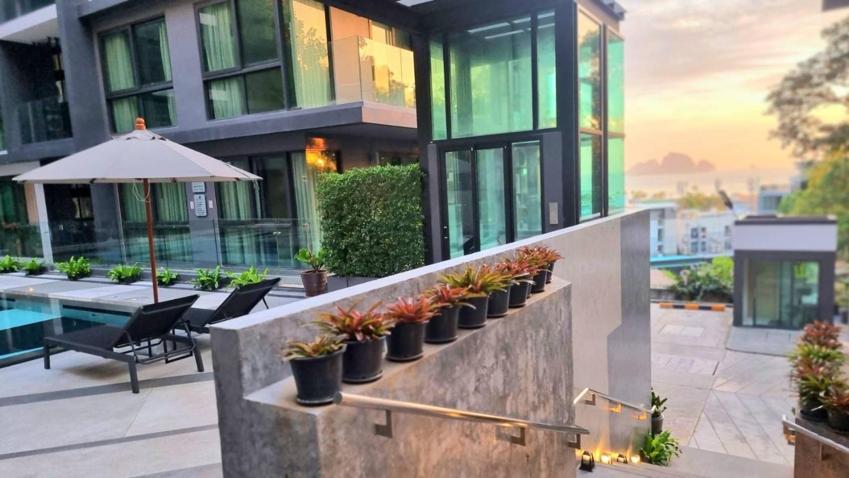 Apartment B301 Seaview Three Beds, Two Baths At *