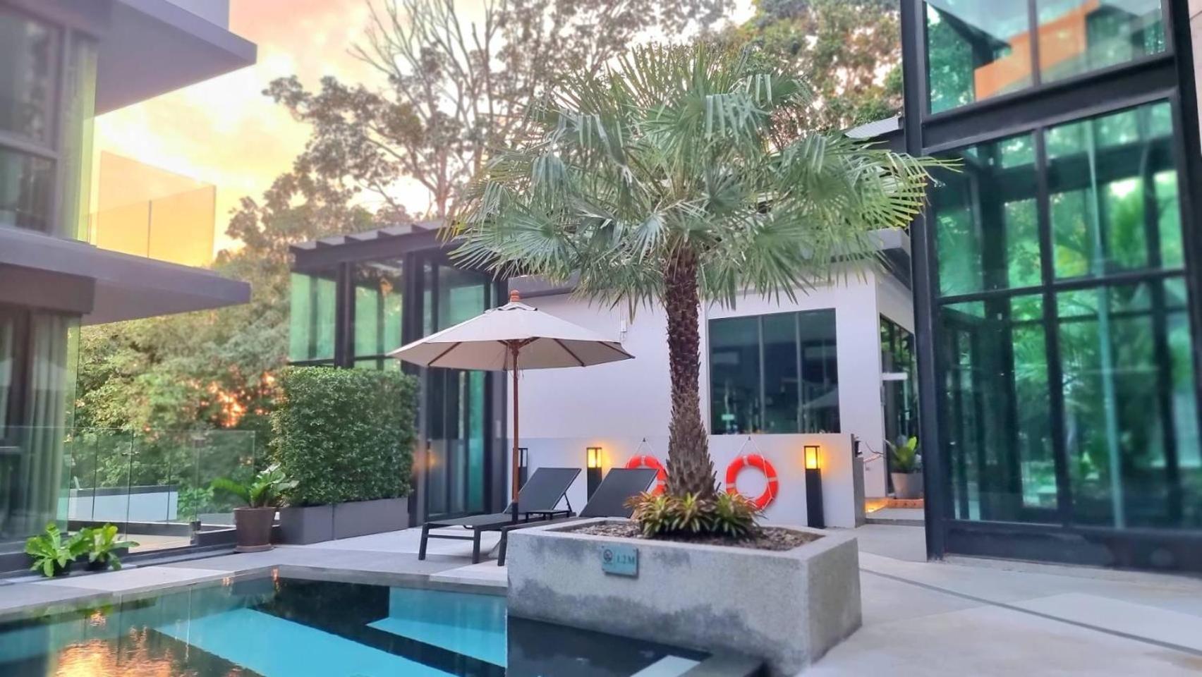 B301 Seaview Three Beds, Two Baths At *