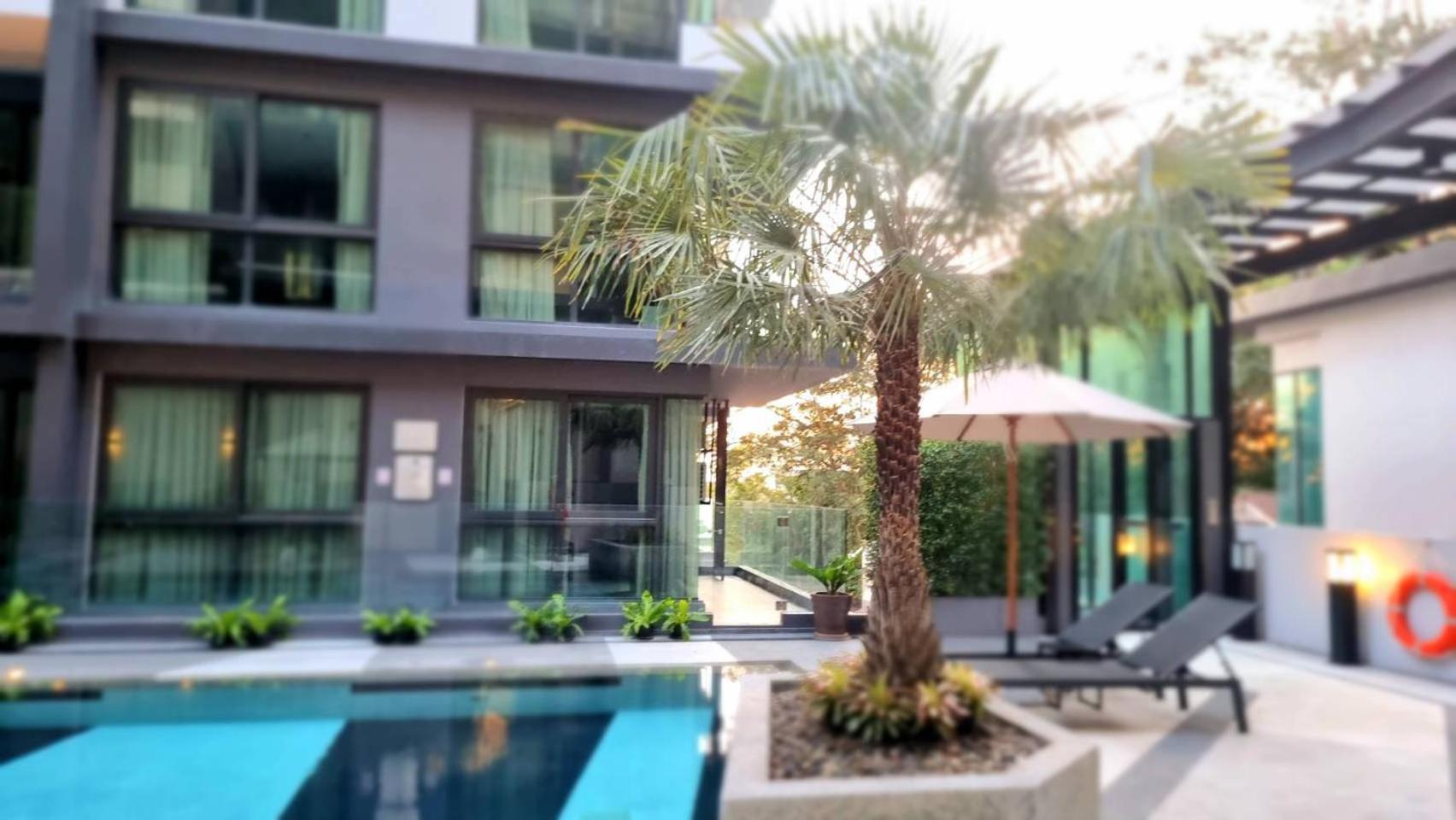 Apartment B301 Seaview Three Beds, Two Baths At