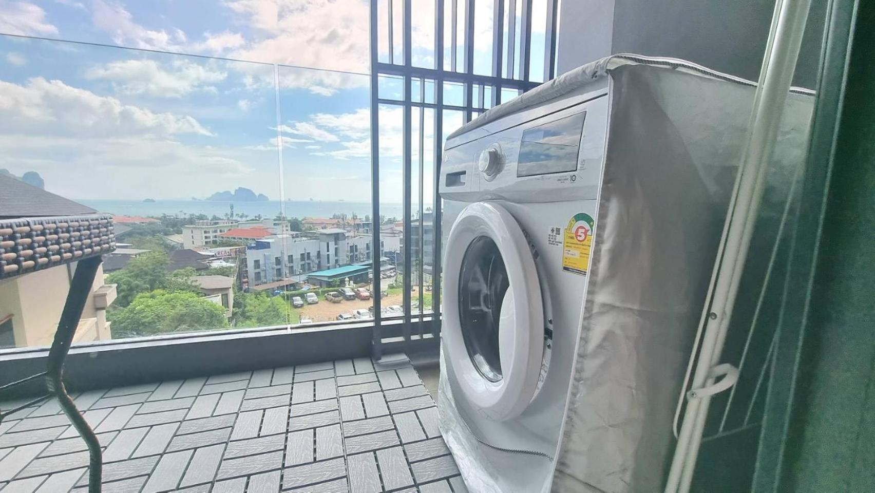 Apartment B301 Seaview Three Beds, Two Baths At