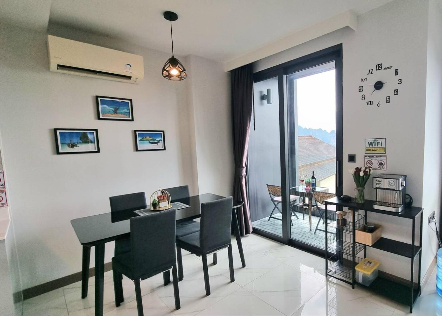 B301 Seaview Three Beds, Two Baths At *